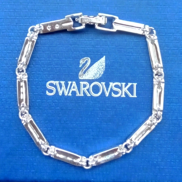 Swarovski Crystal Rhodium Bracelet S/M - Picture 2 of 7